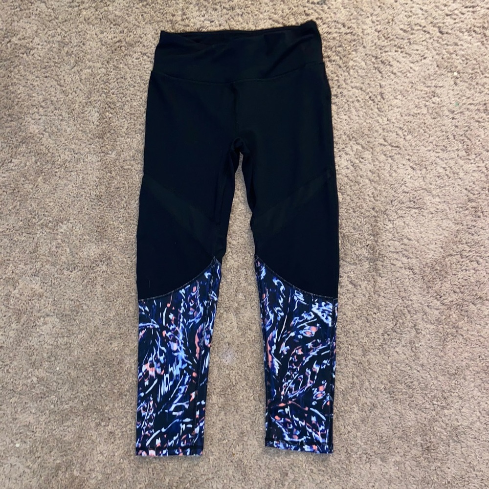 Black athletic shin leggings with mesh